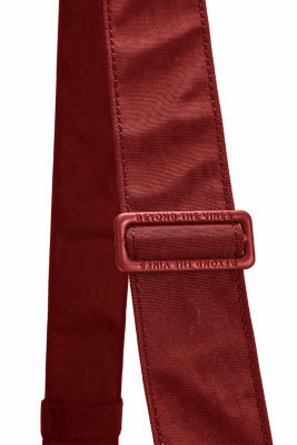 Beyond The Vines Crunch Carryall 01 6