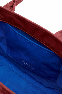 Beyond The Vines Crunch Carryall 01 8