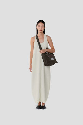 Beyond The Vines Crunch Carryall 01 3