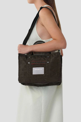 Beyond The Vines Crunch Carryall 01 4