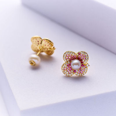 Pearly Lustre Top Grade Freshwater Pearl Earrings WE00940 | BLOOM 4