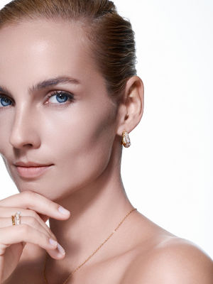 Pearly Lustre Top Grade Freshwater Pearl Earrings WE00995 | SANDS 3