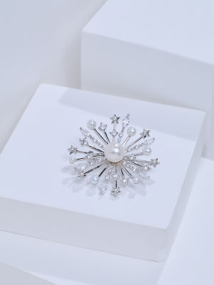 Pearly Lustre Top Grade Freshwater Pearl Brooch WC00137 | SNOWFLAKE 4